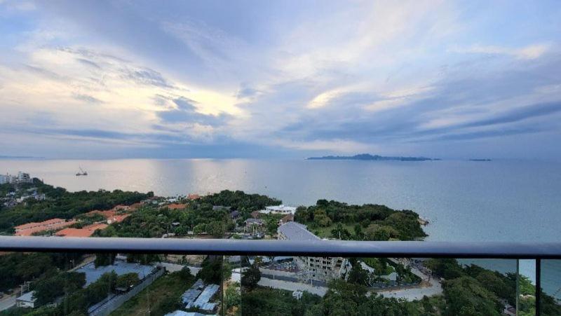 Andromeda Seaview Condo Near Beach Pattaya Luaran gambar